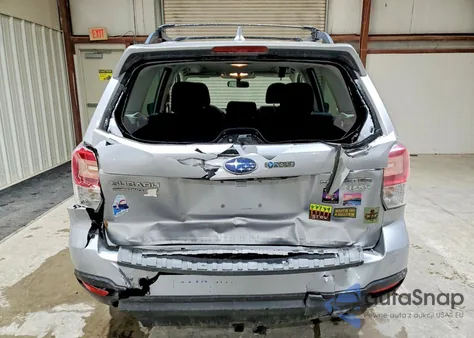 2017 Subaru Forester 2.5I Premium z USA, uszkodzony, nr VIN JF2SJAEC2HH534923